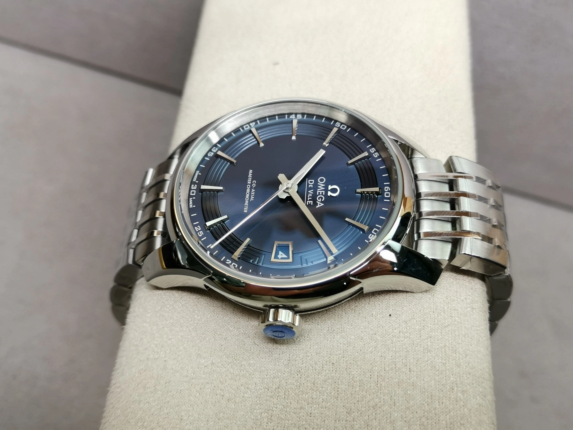 Refined CBD Factory Omega De Ville Hour Vision 41mm Blue Dial (431.33.41.21.03.001) 1:1 Super Clone – DD8500 Movement 336